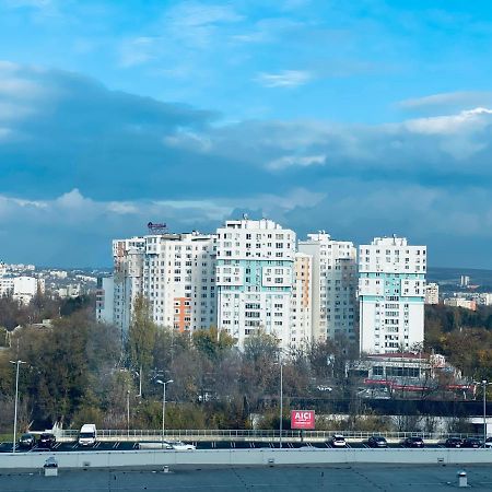 Apartament Luminos In Centrul Chisinaului Appartamento Esterno foto