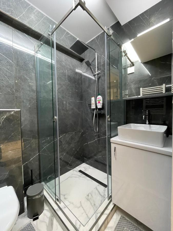 Apartament Luminos In Centrul Chisinaului Appartamento Esterno foto