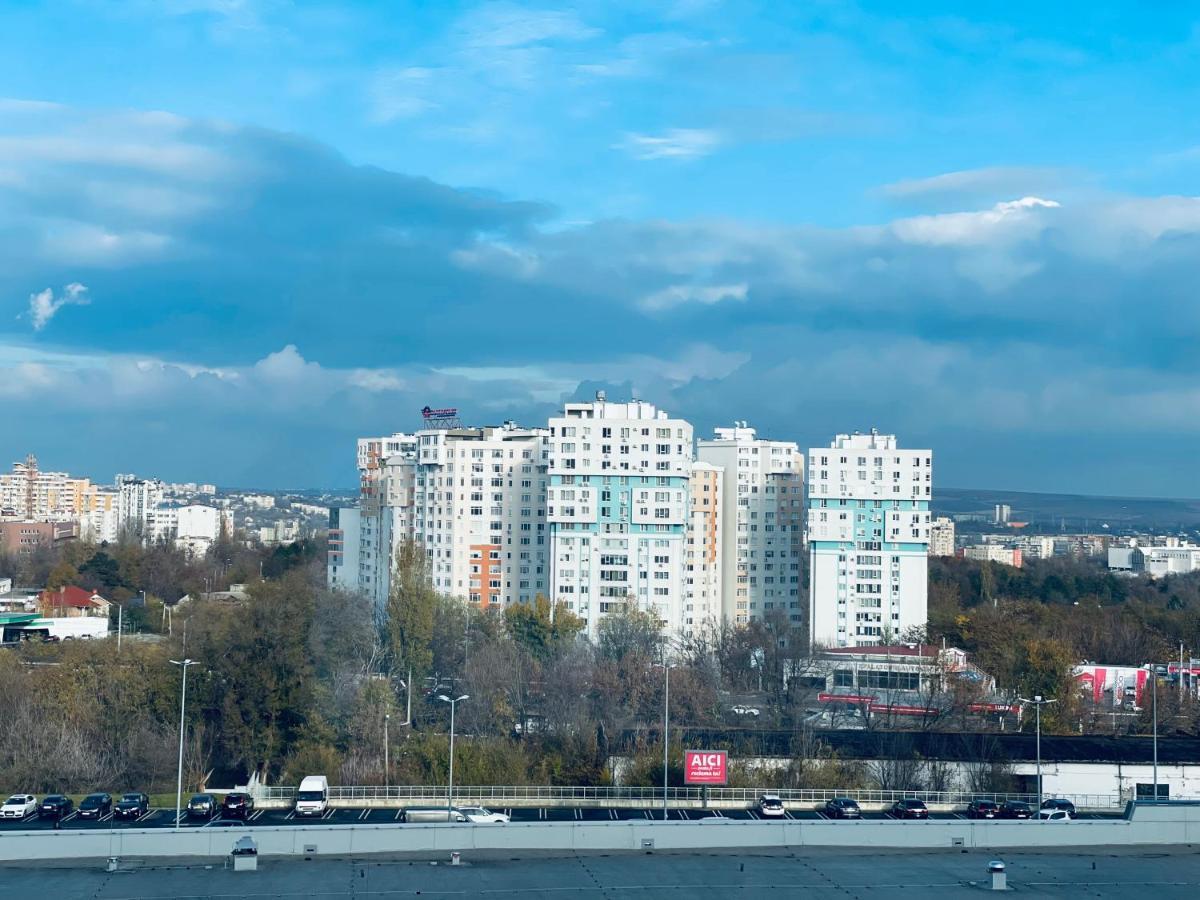Apartament Luminos In Centrul Chisinaului Appartamento Esterno foto